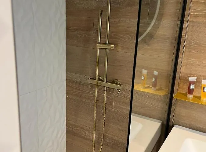 Cocon Noely 1 아파트